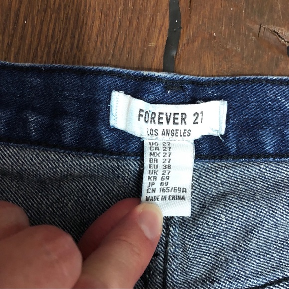 \Forever 21\• High Rise Cutoffs - Picture 4 of 9